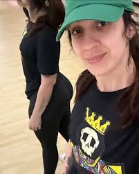 JONEZYARTWORK CLOTHING (@jonezyartworkclothing) • Instagram photos and  videos