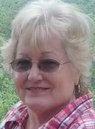 Debra Yarber's Instagram, Twitter & Facebook