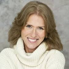 The Reptile Club: Fergus, Maureen, Ellis, Elina: 9781771386555: Amazon.com:  Books