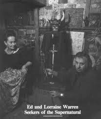 It is the first installment in the conjuring universe. 11 The Warrens Ideen Lorraine Warren Geister Unheimliche Geschichten