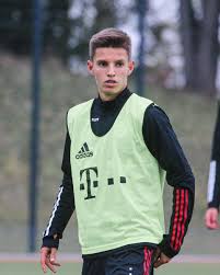 The team that won the title. Bayern Germany On Twitter Tiago Dantas Training With Fcb Ii For The First Time Today