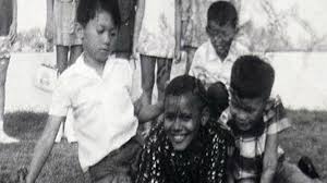 In this photo provided by the obama transition office, u.s. Kecil Kemungkinan Obama Reuni Ke Menteng