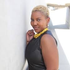 Les coupes de cheveux mi long sont toujours les plus populaires en l'an 2019. Quelle Coupe Courte Quand On A Le Visage Rond Pensees De Ronde