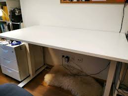 839 angebote zu schreibtisch ikea. Ich Biete Den Schreibtisch Von Ikea Skarsta In Der Grosse 120 Cm X 70 Cm Zum Kauf Der Schreibtisch Ist Per Handkurbel Hohenverste Schreibtisch Diy Mobel Ikea