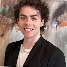 Melody Gage's Instagram, Twitter & Facebook