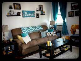 Pin By Brittany Soliz On Living Rooms Living Room Turquoise Yellow Decor Living Room White Living Room Decor
