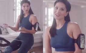 We bring you sunny leone's beautiful hq and hd images and best photoshoot videos. Sunny Leone S Instagram Video Goes Viral During The Indo Pak Clash