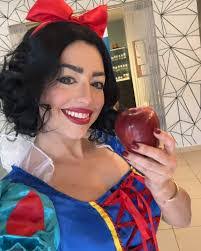 Ninoshka Diaz's Instagram, Twitter & Facebook