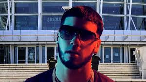 Autoridades vinculan a Anuel AA con el tiroteo contra el Choliseo de Puerto  Rico