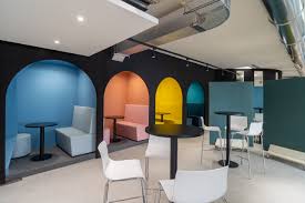 Alpitour riparte da Pesaro: inaugurata la nuova super sede da 3 milioni di  euro. Al suo interno palestra e ristorazione per 250 dipendenti