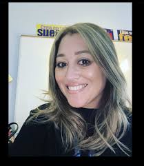 Tami Ramos's Instagram, Twitter & Facebook