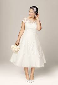 Shoppen sie online in unserem sortiment an rabattierten brautkleidern mit einem einzigartigen stil. Welches Hochzeitskleid Fur Mollige So Findest Du Deine Traumrobe Hochzeit Kleidung Kleider Hochzeit Hochzeitskleid
