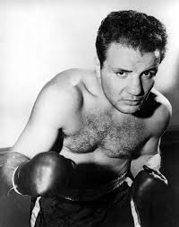 Robert de niro in raging bull (1980) and marisa tomei in my cousin vinny (1992). How Robert De Niro Threw His Heart And Soul Into Portrayal Of Jake Lamotta In Raging Bull Film