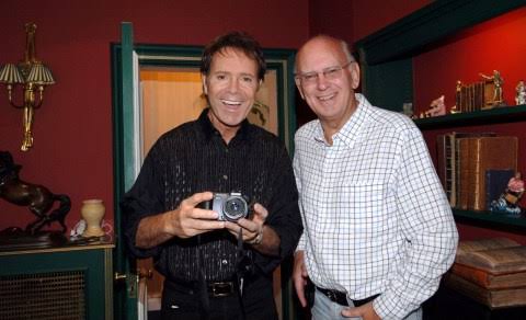 Sir Cliff Richard's friend he lived with for 30 years dies | Metro News