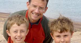 Father rescues sons from sea at Sandsend