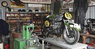 7999096847 D344a58805 Jpg 500 333 Motorcycle Workshop Garage Design Motorcycle Shop