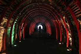 Lines of longitude and latitude are used to map the face of the earth. Colombia Celebra 25 Anos De Su Catedral De Sal Subterranea