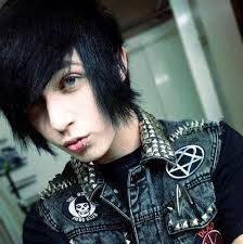Emo hairstyles for guys:boys and guys can get enough inspiration from the emo hairstyles for guys, which is now a trend setter, when it comes to flaunting the latest fashion in hairstyles.what actually is an emo haircut? Emo Boys Official