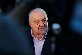 Rafael greca (dem) foi reeleito prefeito de curitiba. Prefeito De Curitiba Rafael Greca Toma Posse Nesta Sexta Feira 1Âº