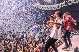 Search free mau y ricky ringtones and wallpapers on zedge and personalize your phone to suit you. Mau Y Ricky At Liv World Red Eye World Red Eye