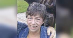 Sandra Bowling's Instagram, Twitter & Facebook