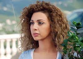 Myriam fares aman official music video ميريام فارس آمان. Ø¨ØµÙˆØ± Ø¹Ø§Ø±ÙŠØ© Ù…ÙŠØ±ÙŠØ§Ù… ÙØ§Ø±Ø³ ØªØ­ØªÙÙ„ Ø¨Ø¹ÙŠØ¯ Ù…ÙŠÙ„Ø§Ø¯ Ø·ÙÙ„Ù‡Ø§ ÙˆØ§Ù„Ø¬Ù…Ù‡ÙˆØ± ÙŠÙ†ØªÙ‚Ø¯Ù‡Ø§ Ø´Ø¨ÙƒØ© Ø§Ù„Ù‡Ø¯Ù