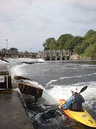 A lock was first built here by the thames navigation commission in. Boulter S Lock Wikipedia