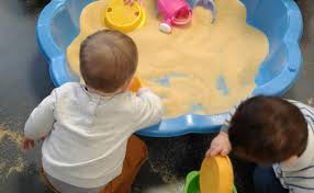 Maybe you would like to learn more about one of these? Les Activites En Creche Un Programme Ludique Et Adapte Creche Koalakids Fr