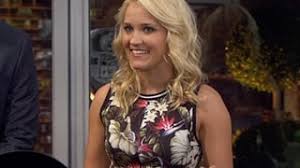 Young & Hungry (TV Series 2014-2018) — The Movie Database (TMDB)