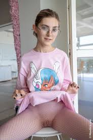 Eva Elfie Fishnet Wow Girls - Cherry Nudes
