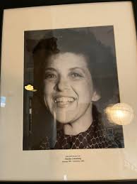 wallis is #beverlyhills connected.