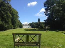 Aujourd'hui, la compagnie bateaux parisiens perpétue la longue tradition des bateaux de promenade, tout en offrant de multiples services et un confort moderne. Mariage Ile De France Chateau Chapiteau Bambou Paris Wedding Venue Mariage Dans Un Chateau Proche De Paris Chapiteau Bambou French Wedding Near Paris