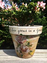 Personalized Flower Pot Painted And Decoupaged Mother S Etsy Personalized Flower Pot Flower Pots Decorated Flower Pots