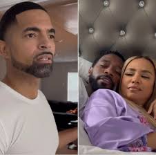 what is he thinking after she says i love you?