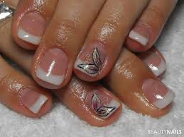 Es ist bei der fußnagelmodellage grundsätzlich zu unterscheiden zwischen einer rein optischen verschönerung. Himmelfahrtsnagel Mit Naturnagelverstarkung Gelnagel