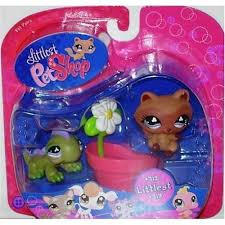 Welcome to the lpsmerch.com littlest pet shop merch database. Littlest Pet Shop Littlest Exclusive Pet Pairs Iguana 712 And Raccoon 713 By Hasbro 7 99 Ages 4 Littlest Ig Littlest Pet Shop Little Pet Shop Pet Shop
