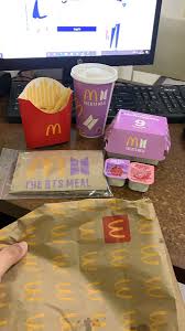 Beberapa gerai mcd ditutup sementara dan pemesanan dilakukan konsep buka tutup order. Qq9k2q5jitttzm