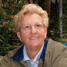 Julianne Dickson's Instagram, Twitter & Facebook