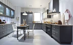 Http Www Moebel Kraft De Fileadmin User Upload Headerbilder Sortiment Kueche K C3 Bcchenratgeber K C3 Bcche Grau Nolte Nolte Kuche Landhauskuche Haus Kuchen