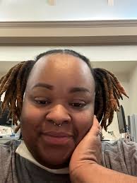 Anyone does loc retwist with wash or detox included?