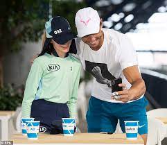 Rafael nadal has been slammed for kissing a ballgirl on the cheek after accidentally firing a brutal forehand straight into her face. Australian Open Ball Girl Anita Speaks About Rafael Nadal Express Digest
