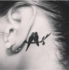 Loved Birds Tattoo Behind Ear Kulak Arkasi Sevgili Kus Dovmesi Boyun Dovmeleri Kulak Arkasi Dovmeler Dovme