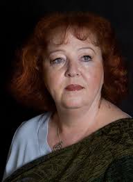 1 THE SINGERS Jean Mackay Having been brought up in Thurso, Jean was  exposed to Gaelic singing from a young age first at ceilid