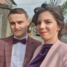 Anybody interested in a ride in a helicopter? We need two more people to  accompany us. We leave early next Sunday morning from Evesham and will fly  over the town towards Broadway,