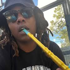 Daryl Coley really one of the best singers God ever created.