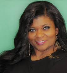 Tracey Artis's Instagram, Twitter & Facebook