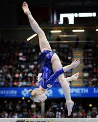 2/14 ангелина мельникова родилась в 2000 году в воронеже. Angelina Melnikova On Instagram Lyubite Bolshe Suetu Ili Spokojstvie Mne Sueta Bolshe Nravitsya Sportivnaya Gimnastika Gimnasticheskie Triko Sportsmenki