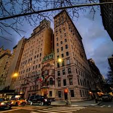 When you are in new york and in need of consular assistance from the italy consulate you should contact them directly. Consulate General Of Italy Upper East Side 690 Park Ave