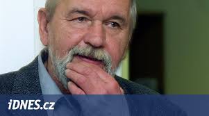 Od Žižky ke Gottwaldovi není moc daleko, míní karikaturista Renčín