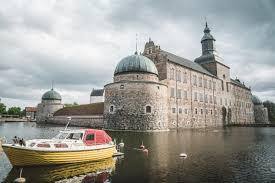 Vadstena service center putting you back on track in vadstena. Att Gora I Vadstena 5 Tips I En Av Sveriges Sotaste Stader Resfredag